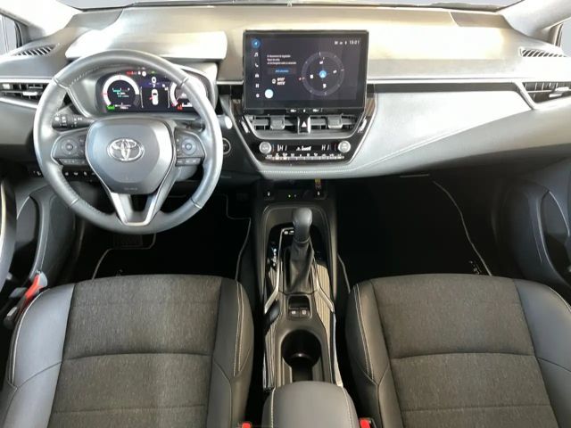 Toyota Corolla Hybride Team D