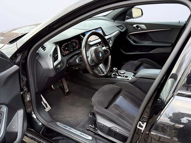 BMW 135 Sedan xDrive