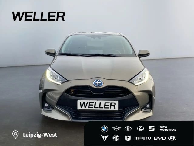 Toyota Yaris Hatchback Hybride Team D