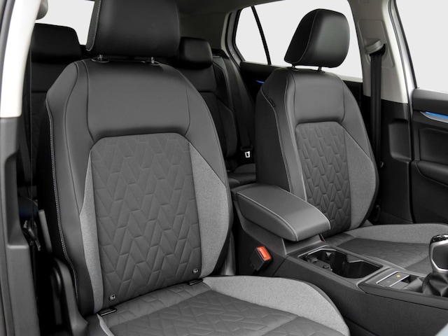 Volkswagen Golf 1.5 TSI Golf VIII