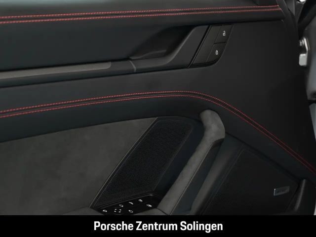 Porsche 992 Cabrio Carrera GTS