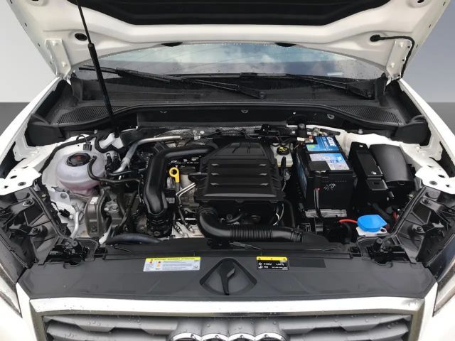Audi Q2 Navi, Tempomat, Einparkhilfe, Comfort Paket