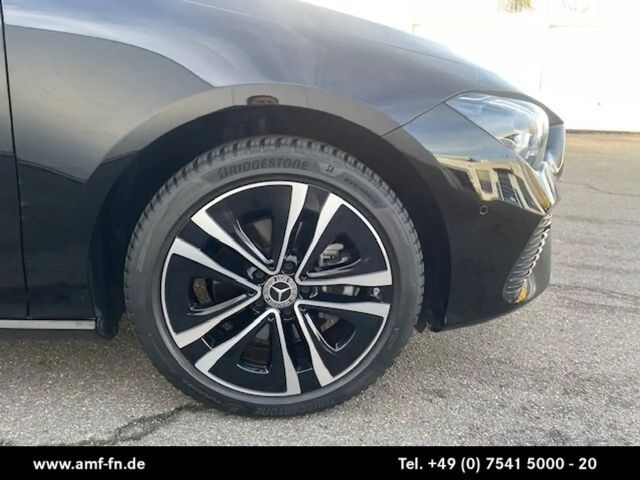 Mercedes-Benz CLA 180 Shooting Brake