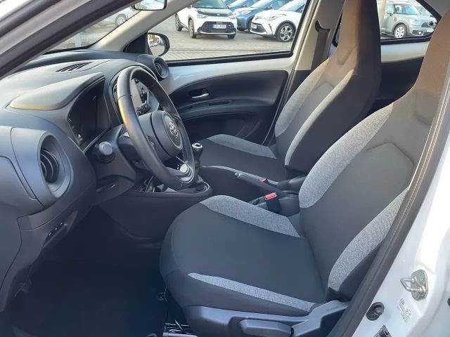 Toyota Aygo X Hatchback Play X-play