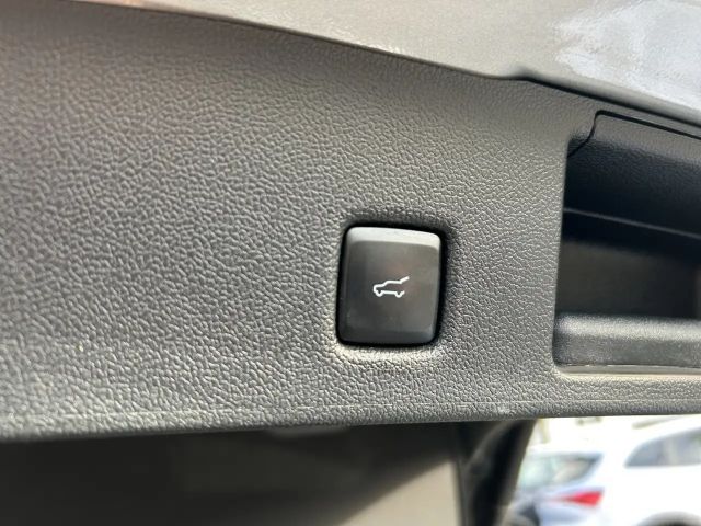 Ford Kuga Plug in Hybrid ST Line X