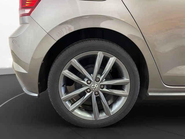 Volkswagen Polo 1.0 TSI Highline R-Line