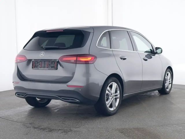 Mercedes-Benz B 220 4MATIC