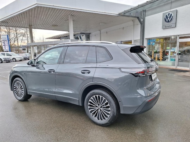 Volkswagen Tiguan 1.5 eTSI Plus