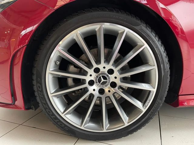 Mercedes-Benz CLA 200 AMG Line