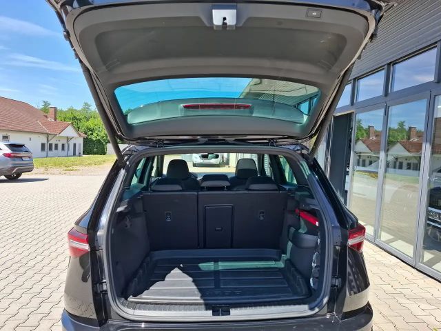 Skoda Karoq Sportline4x4*NAVI*VOLLLEDER*PDCv+h*RFK*SHZv+h*ACC*