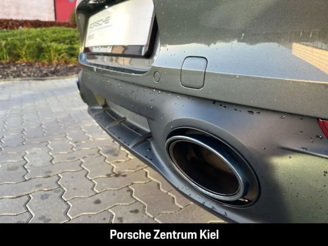 Porsche 992 4 Coupé GTS Targa