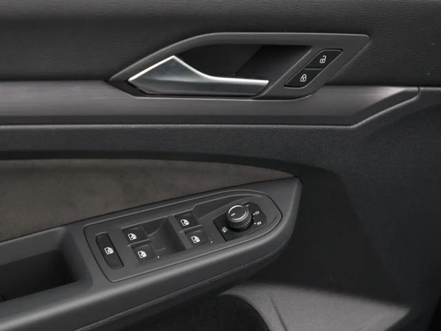 Volkswagen Golf 2.0 TSI DSG Style