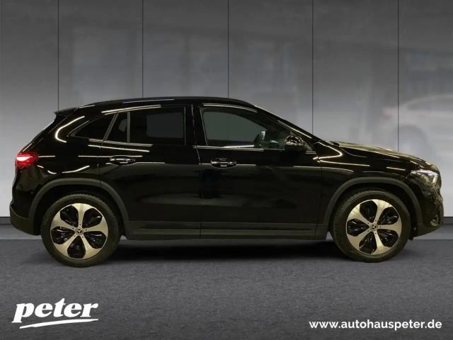 Mercedes-Benz GLA 220 4MATIC