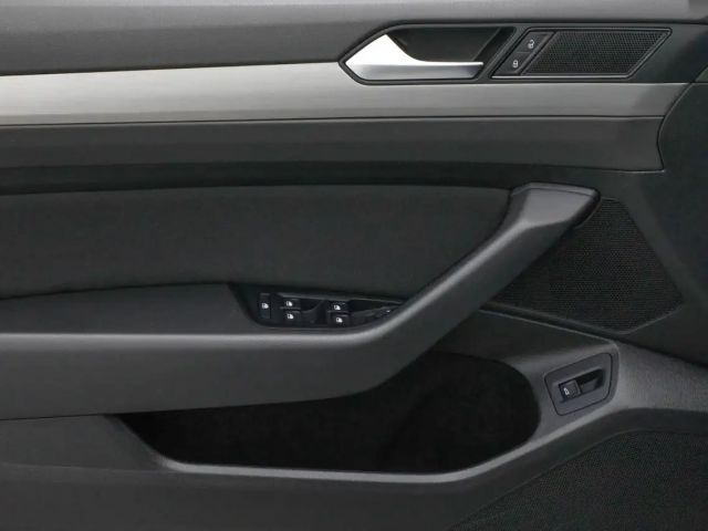 Volkswagen Passat 1.5 TSI DSG Variant