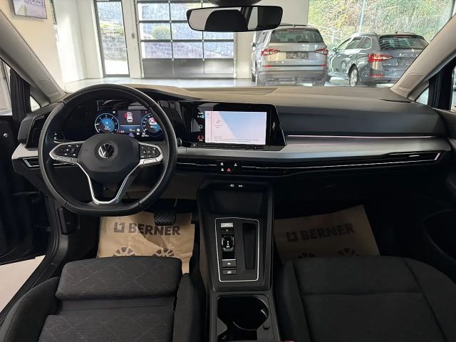 Volkswagen Golf DSG Life Variant