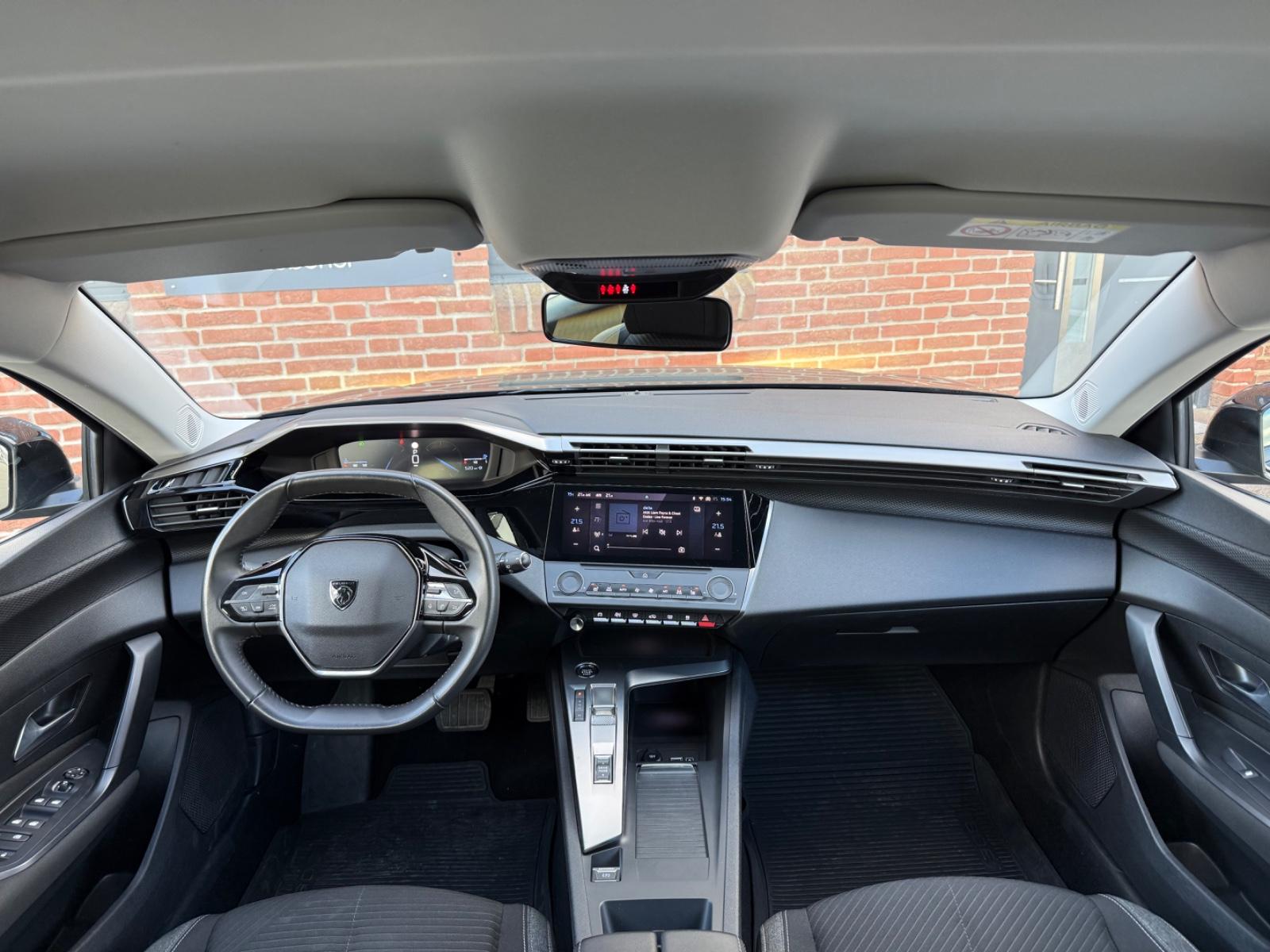 Peugeot 308 1.2 Pure Tech "Active Pack" LED SHZ PDC 1Hd.