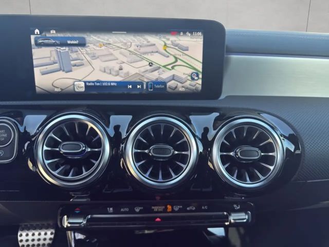 Mercedes-Benz CLA 200 CLA