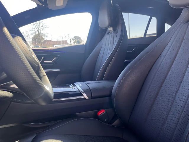 Mercedes-Benz EQE 350 AMG Line Sedan