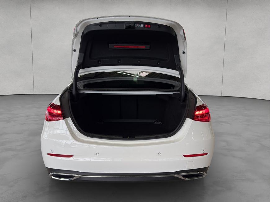 Mercedes-Benz C 200 AVANTGARDE Premium Sedan