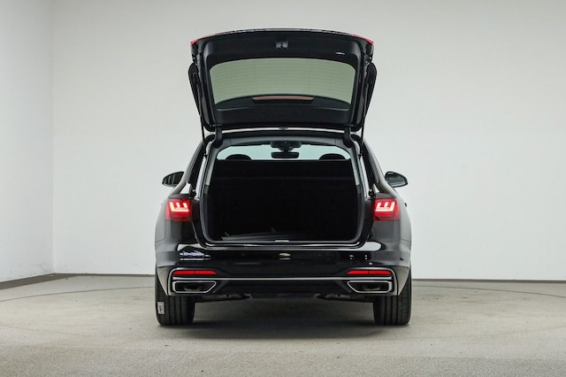 Audi A4 40 TFSI Avant S-Tronic