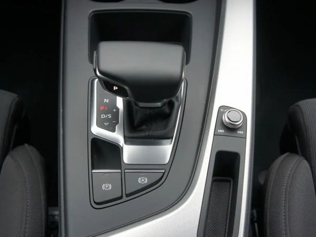 Audi A4 40 TFSI Quattro
