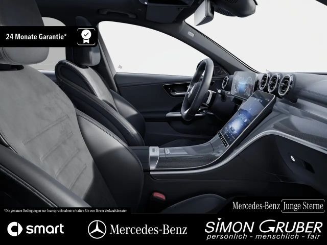 Mercedes-Benz C 200 AMG Line Sedan