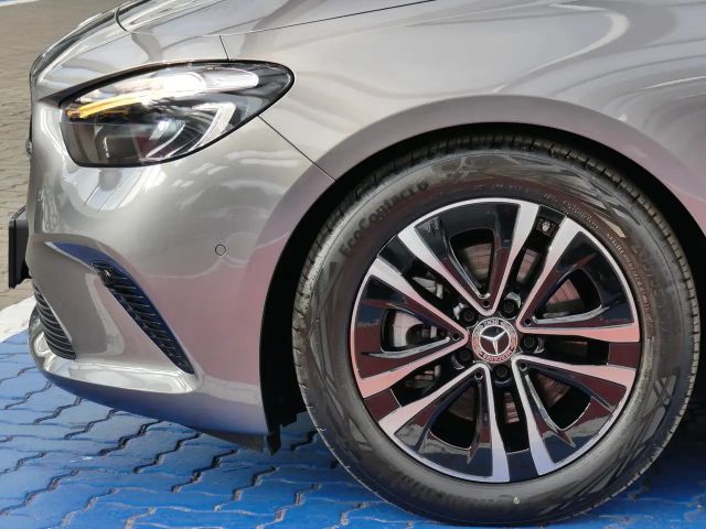 Mercedes-Benz B 180 Progressive