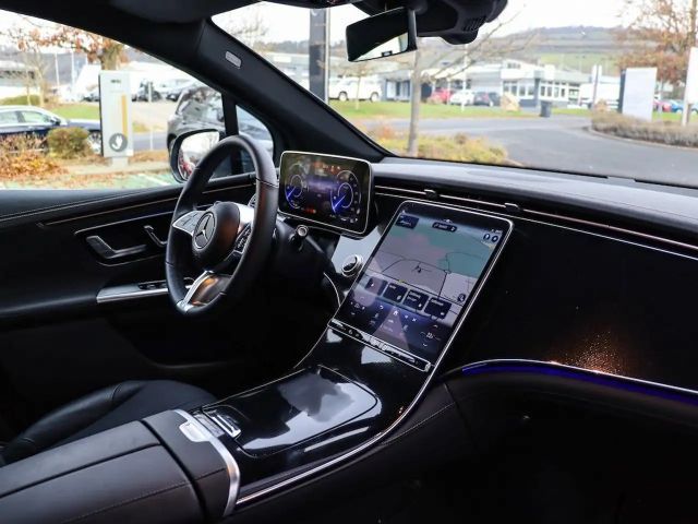 Mercedes-Benz EQE SUV 300