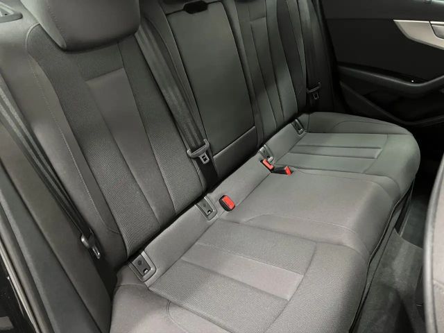 Audi A4 35 TDI S-Line