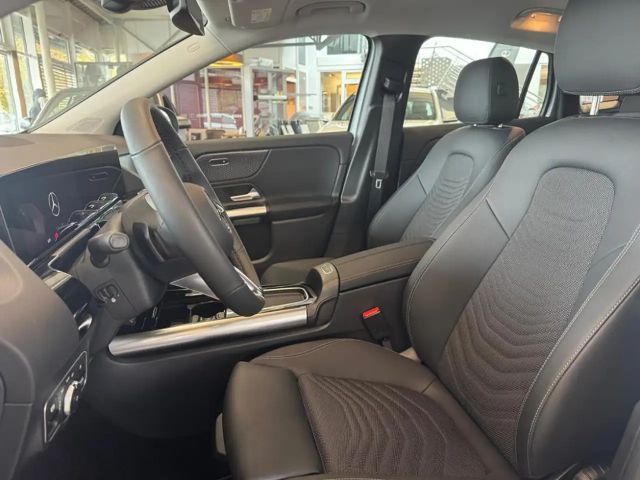 Mercedes-Benz GLA 180 GLA 180 d Progressive