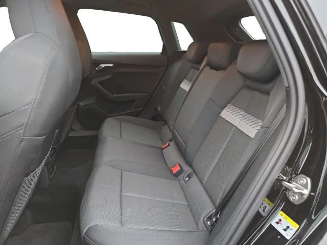 Audi A3 30 TDI Sedan