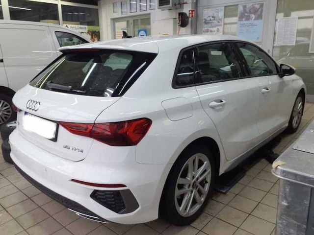 Audi A3 35 TFSI S-Line S-Tronic Sportback