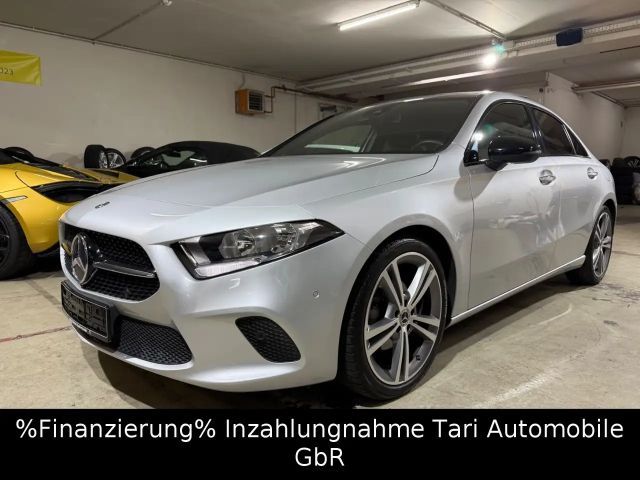 Mercedes-Benz A 180 Limousine Widescreen,Night,Pano,Burmes,19"