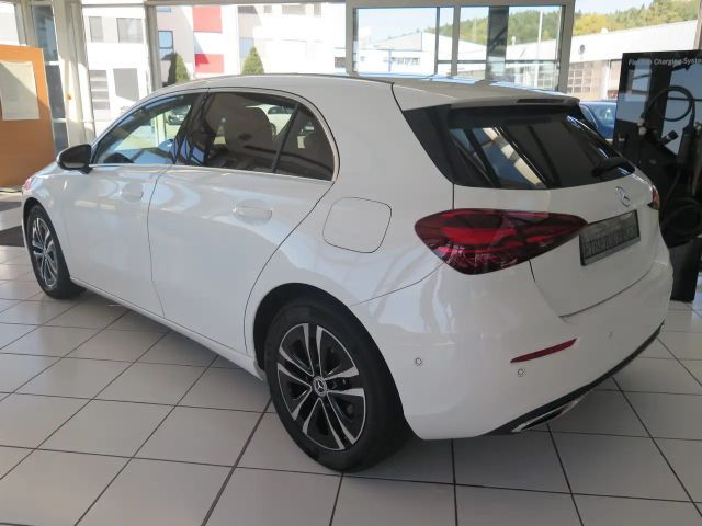 Mercedes-Benz A 180 7G-DCT Winter-P. LED Kamera Totwinkel DAB