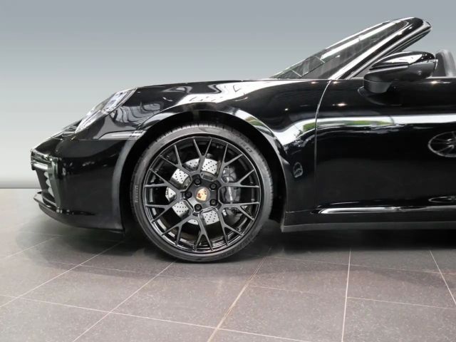 Porsche 992 Cabrio Carrera