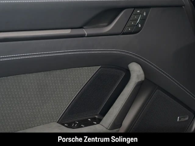 Porsche 992 Carrera Coupé GTS