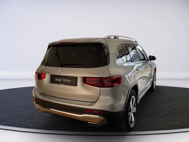 Mercedes-Benz GLB 200 4MATIC GLB 200 d