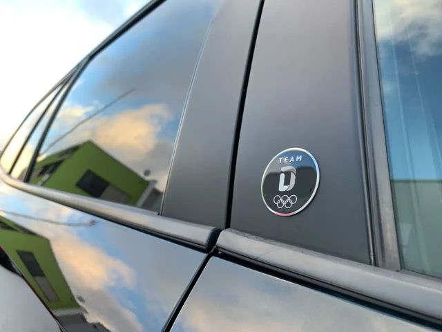 Toyota Corolla Hybride Team D