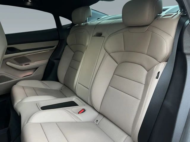 Porsche Taycan Servo+,Privacy,Head-Up,PDLS+