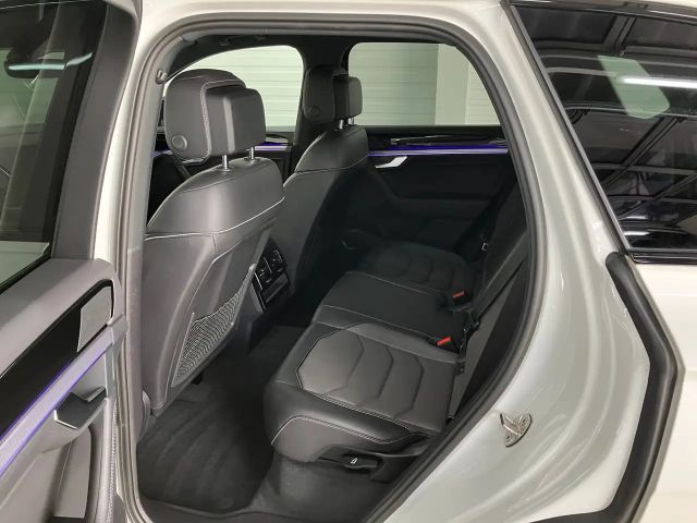 Volkswagen Touareg 4Motion R-Line