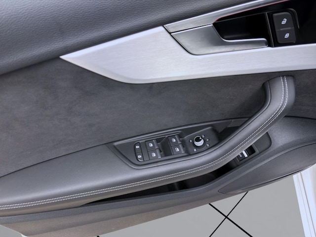 Audi A4 40 TDI Avant S-Line S-Tronic