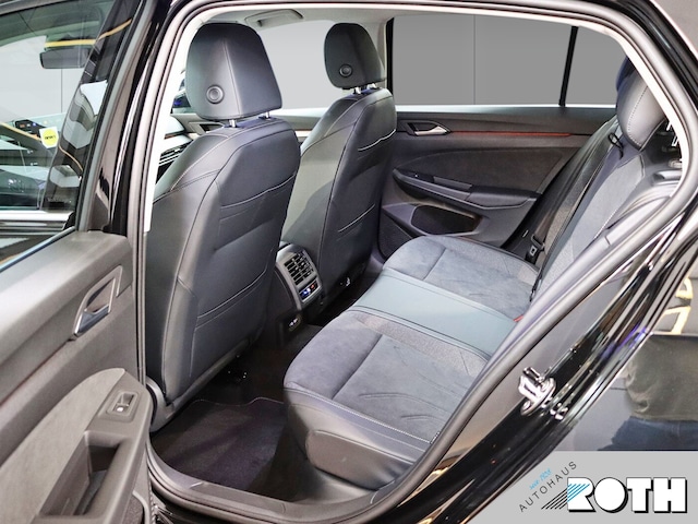 Volkswagen Golf 1.5 eTSI DSG Style