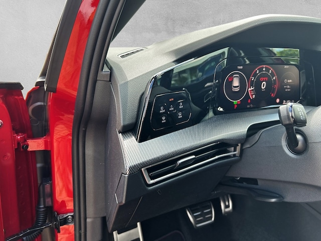 Volkswagen Golf 2.0 TSI DSG