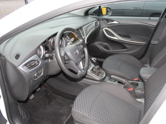 Opel Astra 1.2 Turbo Edition Turbo