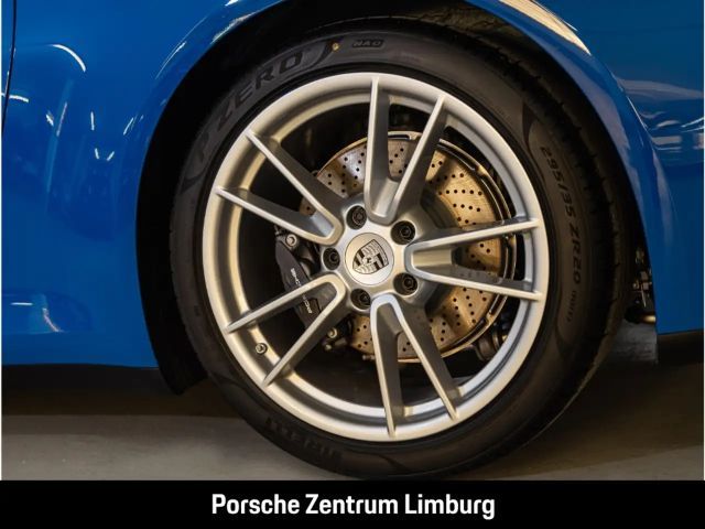 Porsche 992 Carrera Coupé