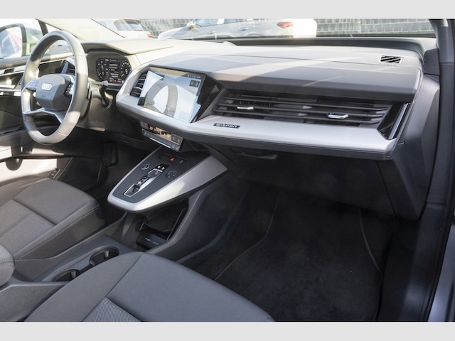 Audi Q4 e-tron SUV 45 e-tron Audi Q4 e-tron