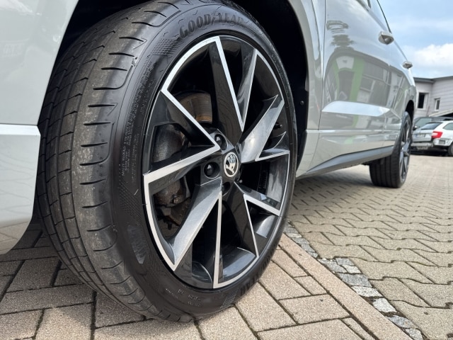 Skoda Karoq 2.0 TSI 4x4 Sportline