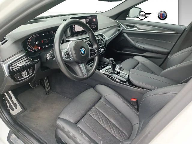 BMW 530 530i Touring xDrive