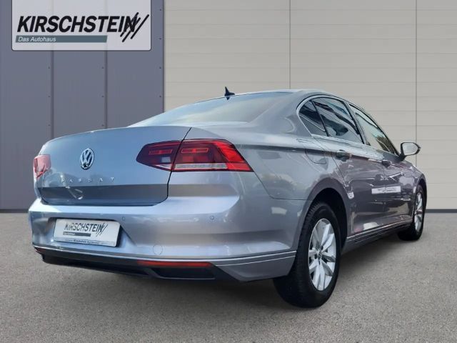 Volkswagen Passat 1.5 TSI BMT Business
