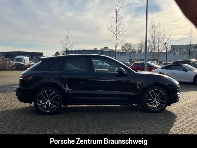 Porsche Macan BOSE Luftfederung 20-Zoll Panoramadach LED